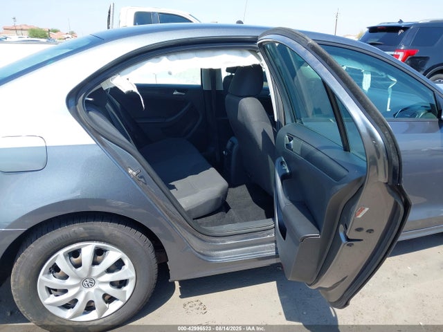 3VW2K7AJ6EM249469 Volkswagen Jetta