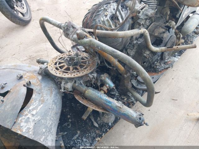 2018 INDIAN MOTORCYCLE CO. CHIEFTAIN 56KTFAAA8J3361852 Photo 9