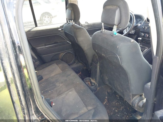 Jeep 2016 2016 1C4NJPBA2GD629103 Image 8