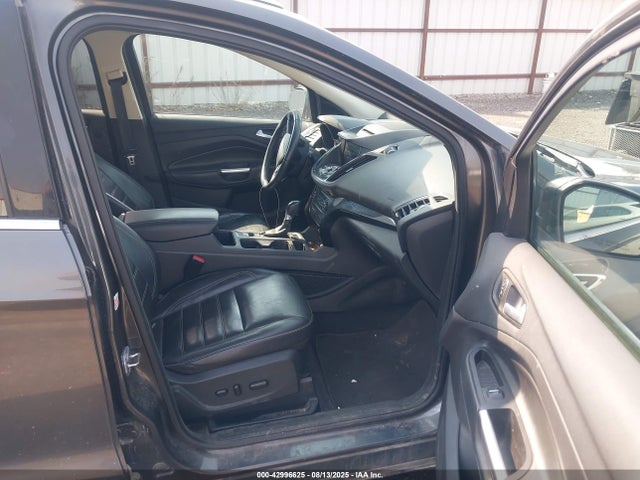 1FMCU9J92HUD22223 Ford Escape