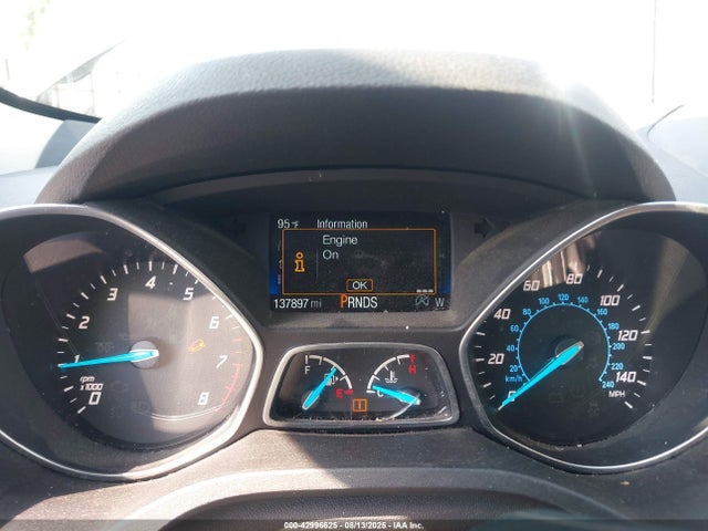 1FMCU9J92HUD22223 Ford Escape