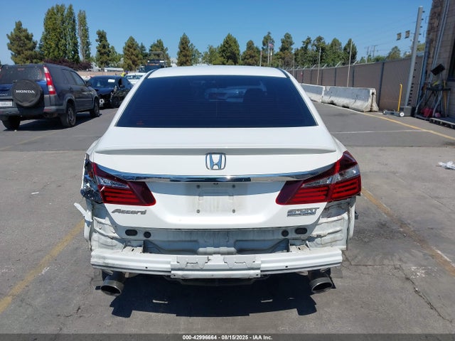 1HGCR2F18HA125611 Honda k24w1