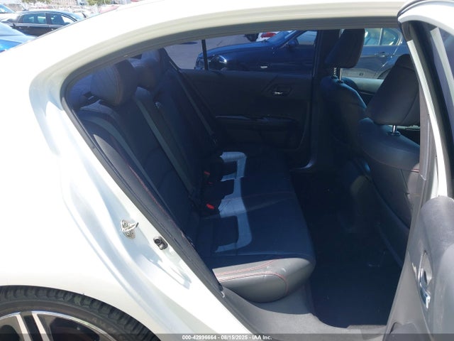 1HGCR2F18HA125611 Honda k24w1