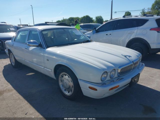 2000 JAGUAR XJ8 SAJDA24C0YLF14668
