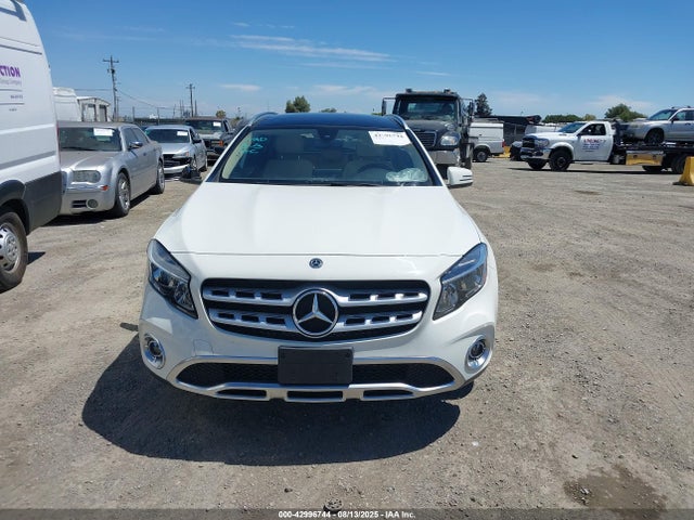 WDCTG4GB6JJ391068 Mercedes-Benz 270