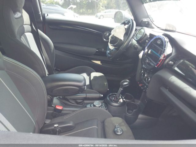 2019 MINI HARDTOP WMWXM9C59K2H38952 Photo 4