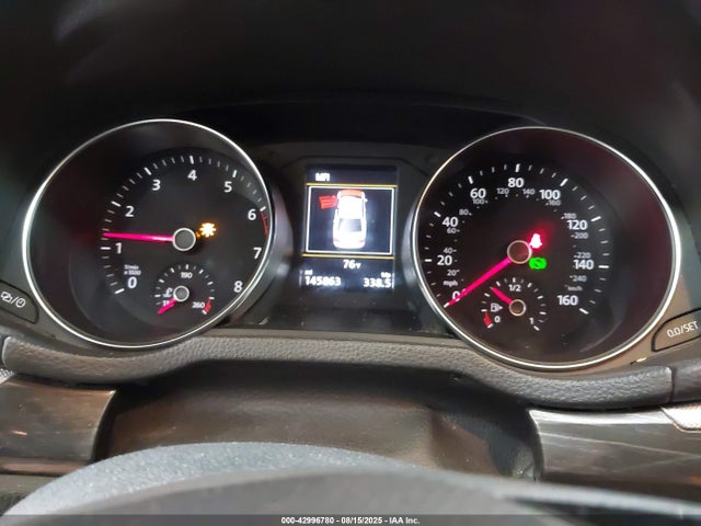 1VWGT7A32HC049862 Volkswagen tsi