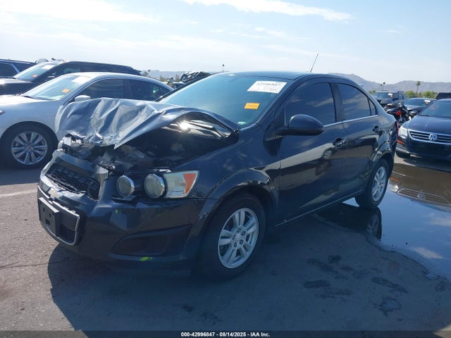 Chevrolet lwe 2015 1G1JC5SG3F4134482 Image 2