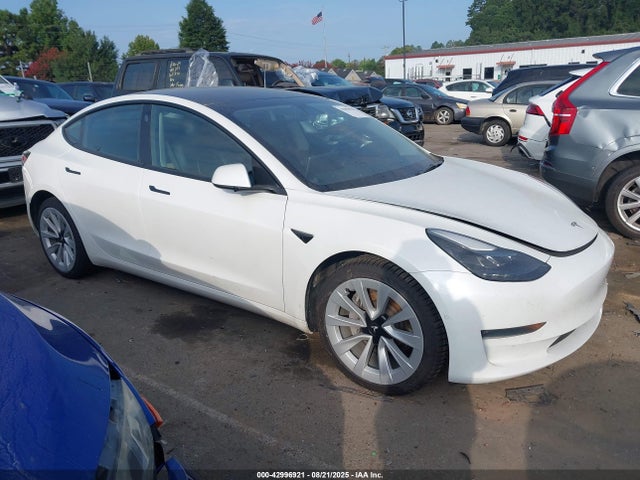 5YJ3E1EBXNF126938 Tesla MODEL 3