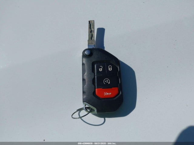 1C4HJXDG1KW632621 Jeep Wrangler