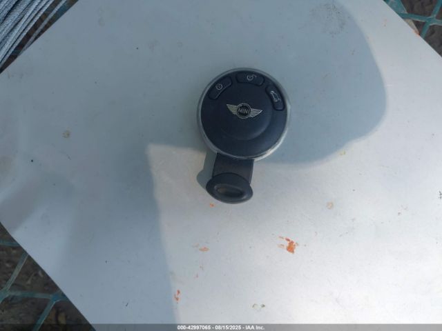 2009 MINI COOPER S WMWMF73599TW80893 Photo 10