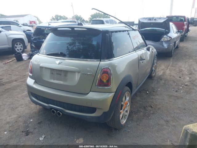 2009 MINI COOPER S WMWMF73599TW80893 Photo 3