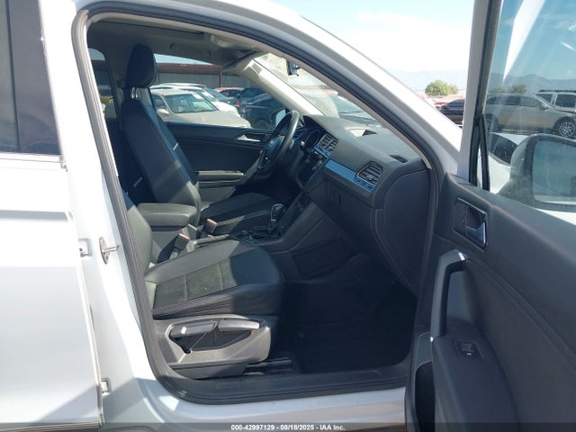 Volkswagen Tiguan 2018 3VV2B7AX9JM188024 Image 5