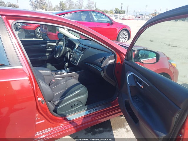 1N4AL3AP8GC275185 Nissan 2016