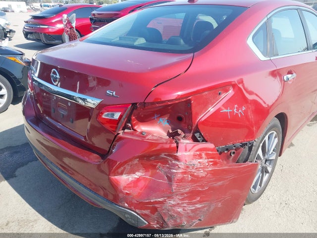 1N4AL3AP8GC275185 Nissan 2016