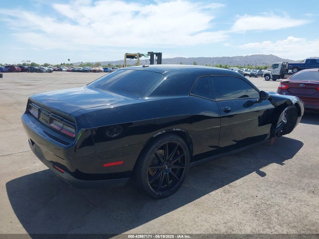 2C3CDZAG2HH572572 Dodge Challenger