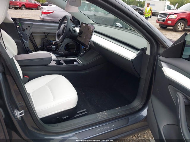 2023 TESLA MODEL 3 5YJ3E1EA3PF703836 Photo 4