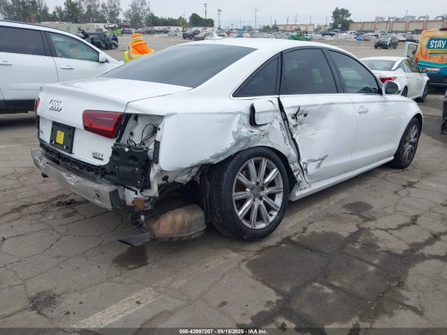 Audi 2.0t 2016 WAUGFAFC2GN063602 Image 4