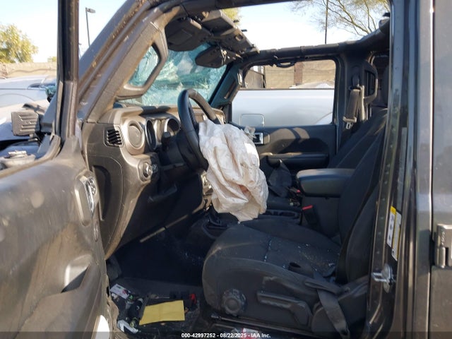 1C4HJXDG6JW247862 Jeep 2018