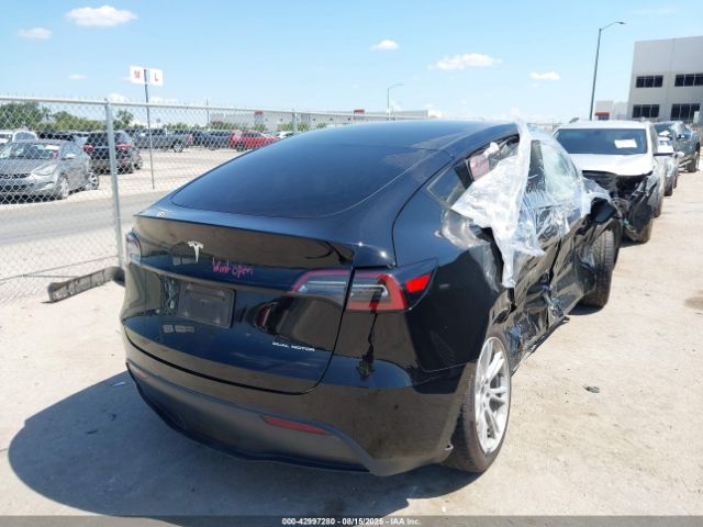 2023 TESLA MODEL Y 7SAYGAEE9PF899481 Photo 3