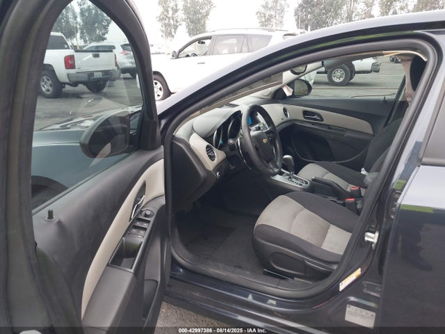1G1PA5SG8E7415867 Chevrolet lwe