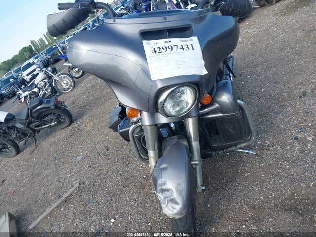 Harley-Davidson 2015 2015 1HD1KRM38FB666106 Image 5