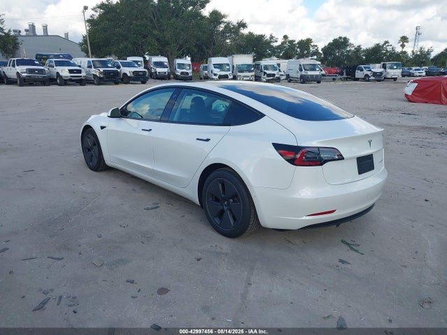 2021 TESLA MODEL 3 5YJ3E1EB0MF978973 Photo 2