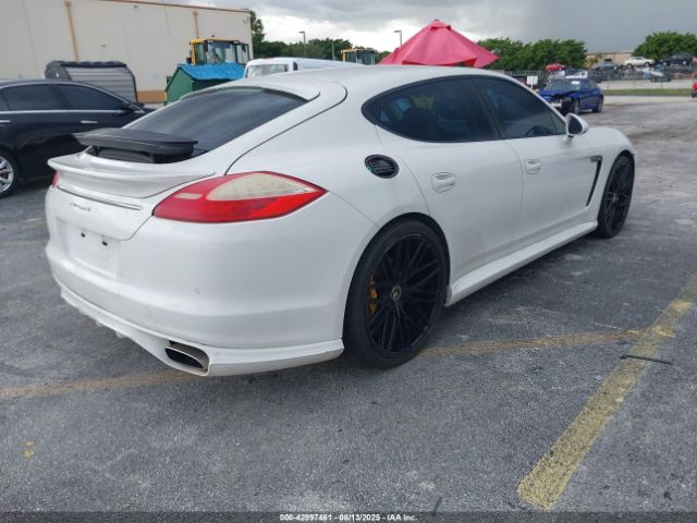 2011 PORSCHE PANAMERA WP0AA2A72BL012256 Photo 3