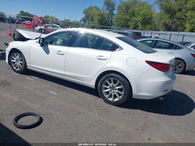 Mazda py 2017 JM1GL1U52H1109938 Image 3
