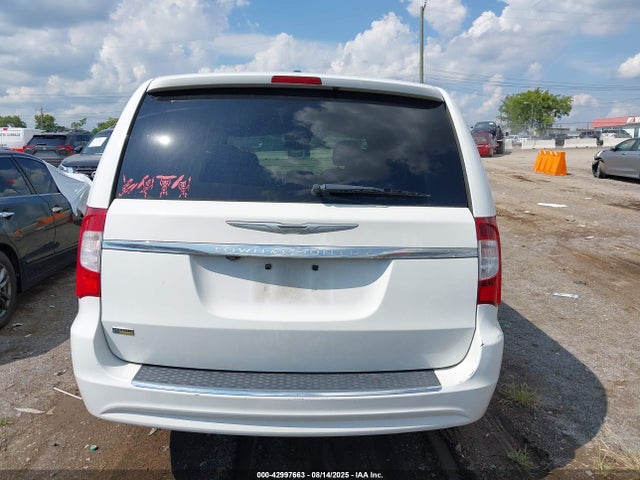 Chrysler Town and Country 2016 2C4RC1BG5GR237906 Image 16