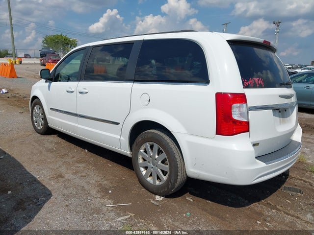 Chrysler Town and Country 2016 2C4RC1BG5GR237906 Image 3