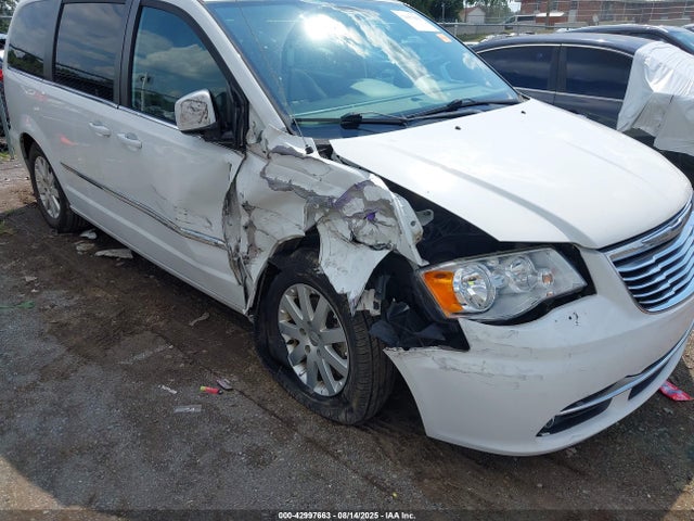 Chrysler Town and Country 2016 2C4RC1BG5GR237906 Image 6