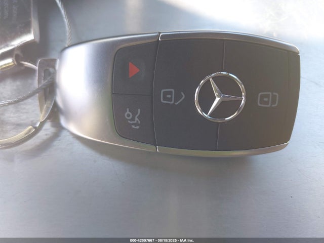 W1N4M4GB5MW146409 Mercedes-Benz m260
