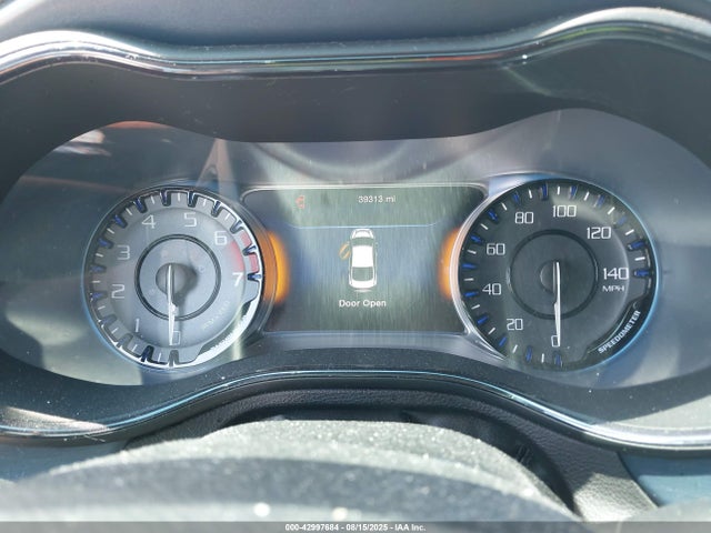 Chrysler 200 2015 1C3CCCBB6FN715613 Image 7