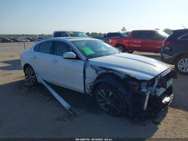 2018 JAGUAR XE SAJAK4FX1JCP35453