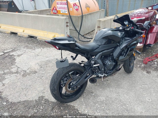 Yamaha Yzf690 2023 JYARM38E0PA005485 Image 4