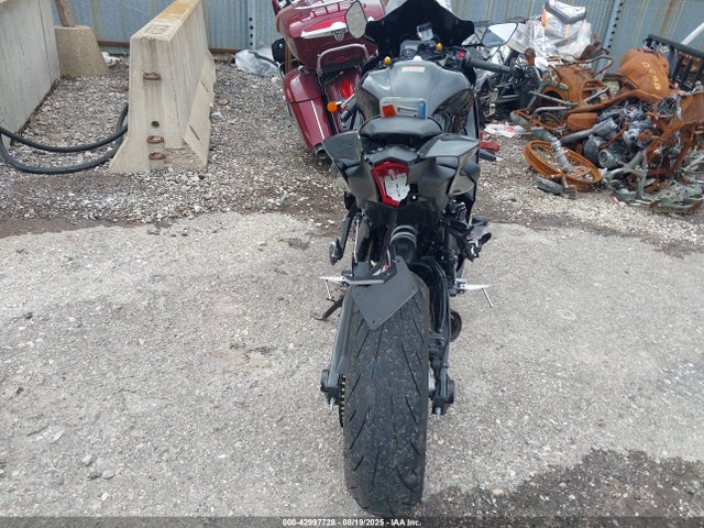 Yamaha Yzf690 2023 JYARM38E0PA005485 Image 6