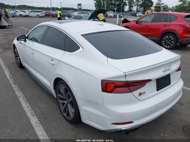 2018 AUDI S5 WAUC4CF51JA020000 Photo 2