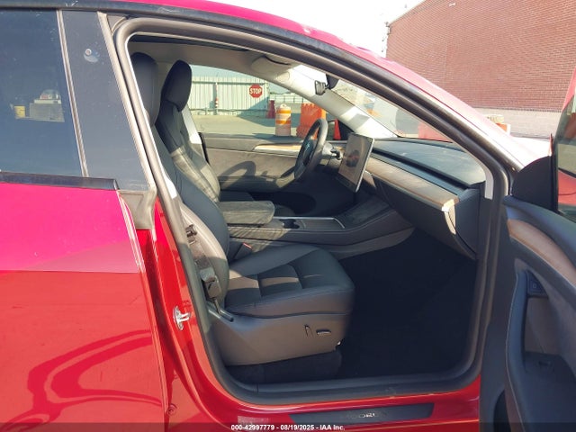 2023 TESLA MODEL Y 7SAYGDEE0PA183986 Photo 4