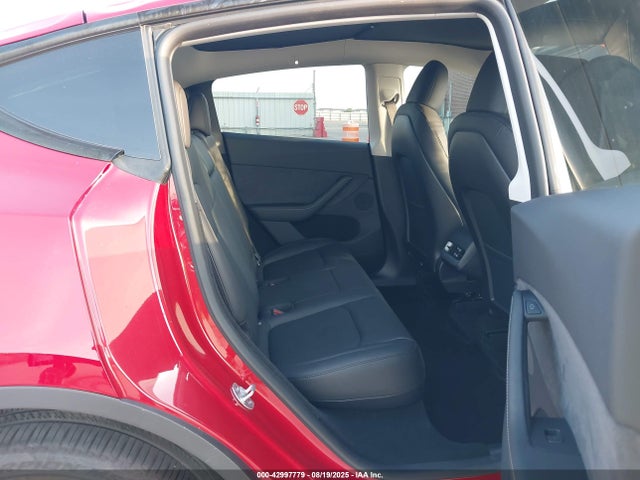 2023 TESLA MODEL Y 7SAYGDEE0PA183986 Photo 7