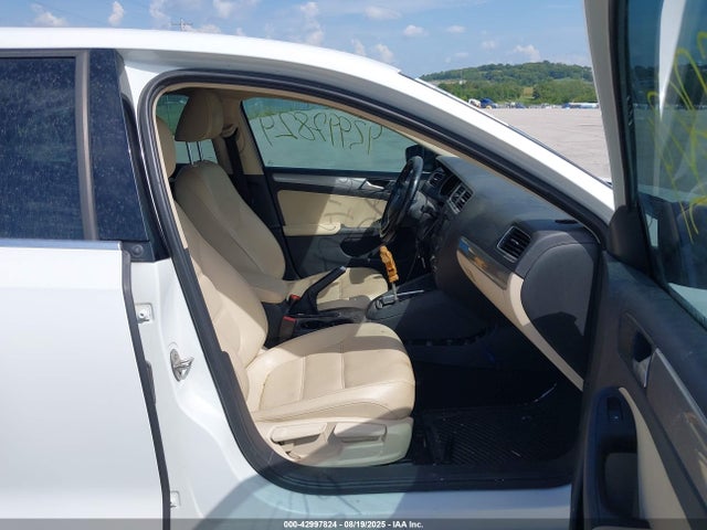 3VWB67AJ5HM358238 Volkswagen 1.4 tsi