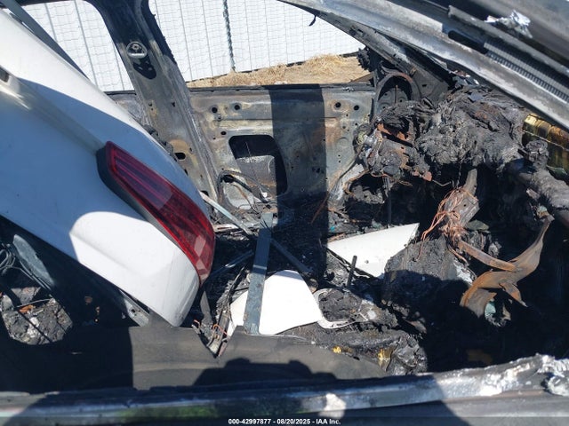 2016 AUDI Q3 WA1BFCFS1GR013812 Photo 4