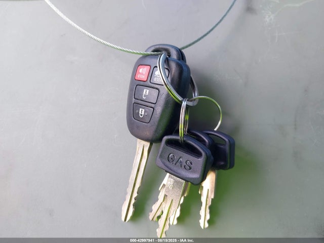 Продажа на аукционе авто 2015 Toyota Corolla L/le/le Pls/prm/s/s Pls, vin: 2T1BURHEXFC346637, номер лота: 42997941