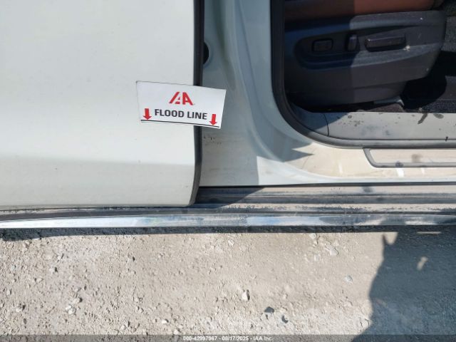 2017 ACURA MDX 5FRYD4H95HB008902 Photo 5