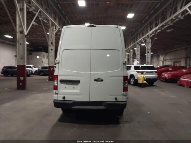 Nissan NV 2016 1N6BF0LY2GN802942 Image 16