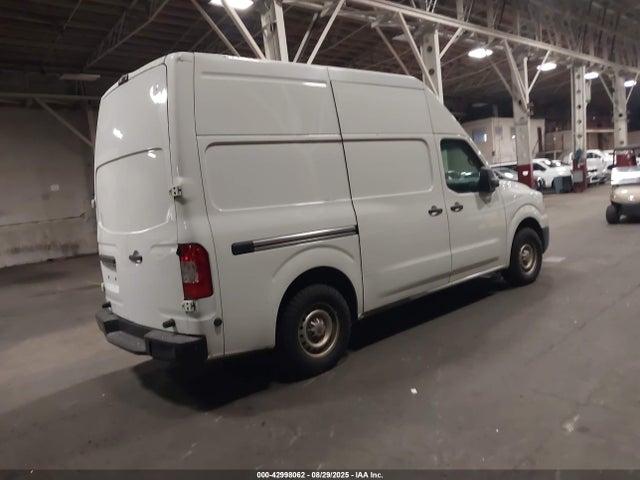 Nissan NV 2016 1N6BF0LY2GN802942 Image 4