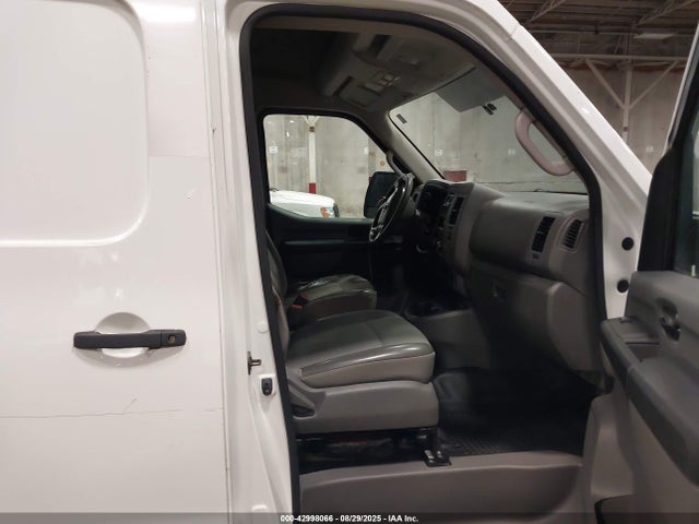 1N6BF0LX8FN803955 Nissan NV