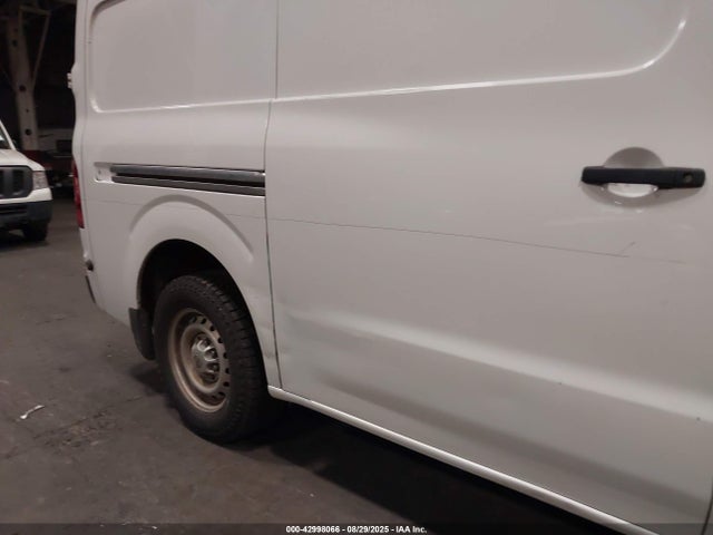 1N6BF0LX8FN803955 Nissan NV