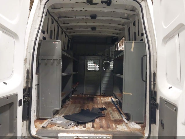 1N6BF0LX8FN803955 Nissan NV