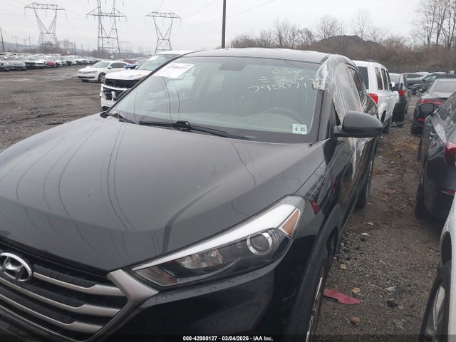 Hyundai TUCSON SE 2018 KM8J2CA44JU790071 Image 2